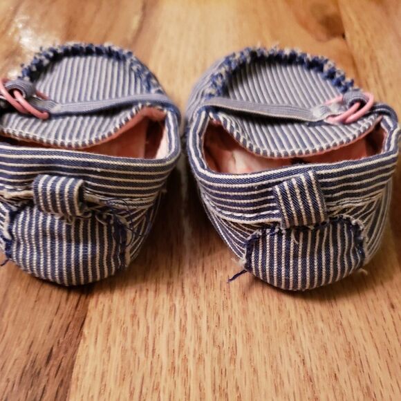 Old Navy Baby Girl Loafers - Picture 4 of 5
